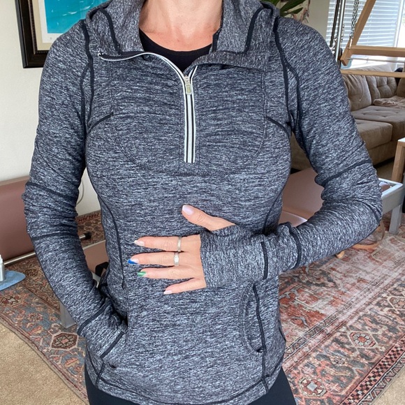 Lululemon Half Zip Pull Over Hoodie 